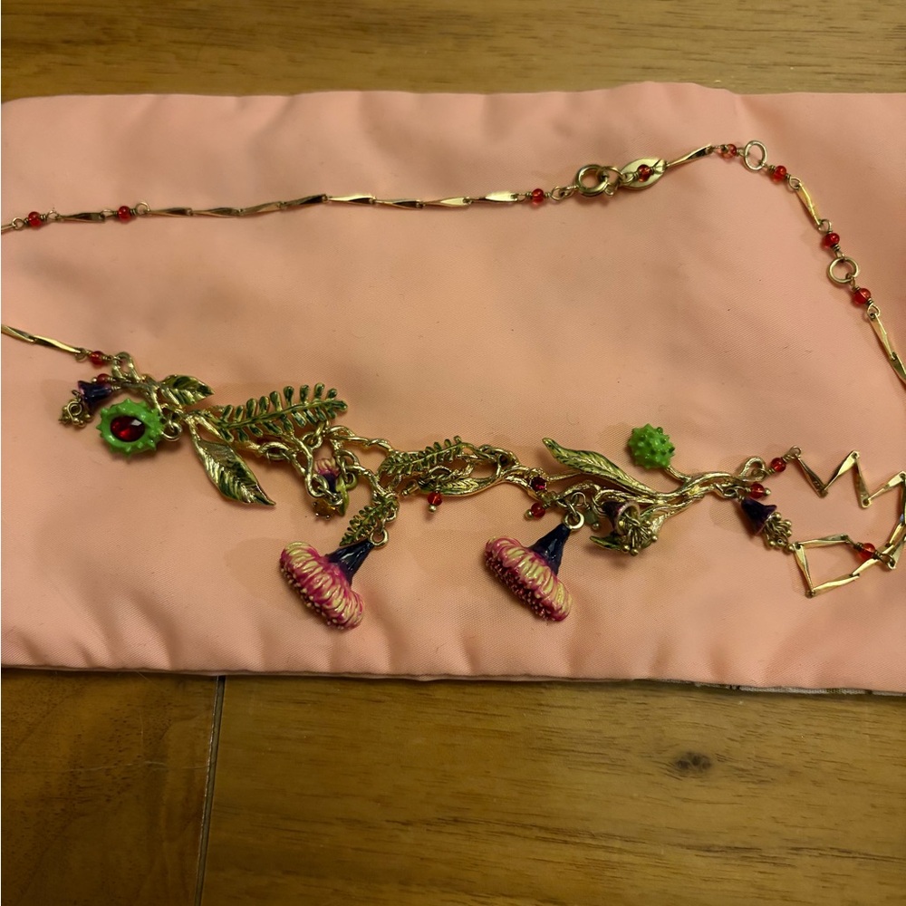 Les Nereides Leaves, Chestnut and Silver Princess Flowers Gold Plated Necklace